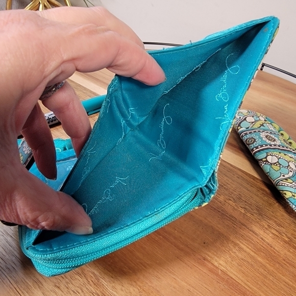 Vera Bradley Wallet and Matching Eyeglass Holder - Picture 7 of 16